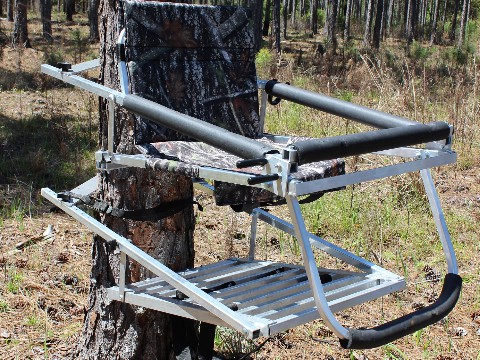 Combo deluxe seat 2 facing away from tree-1