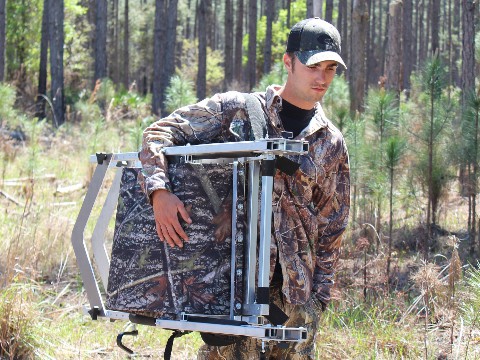 Gunslinger carry on shoulder